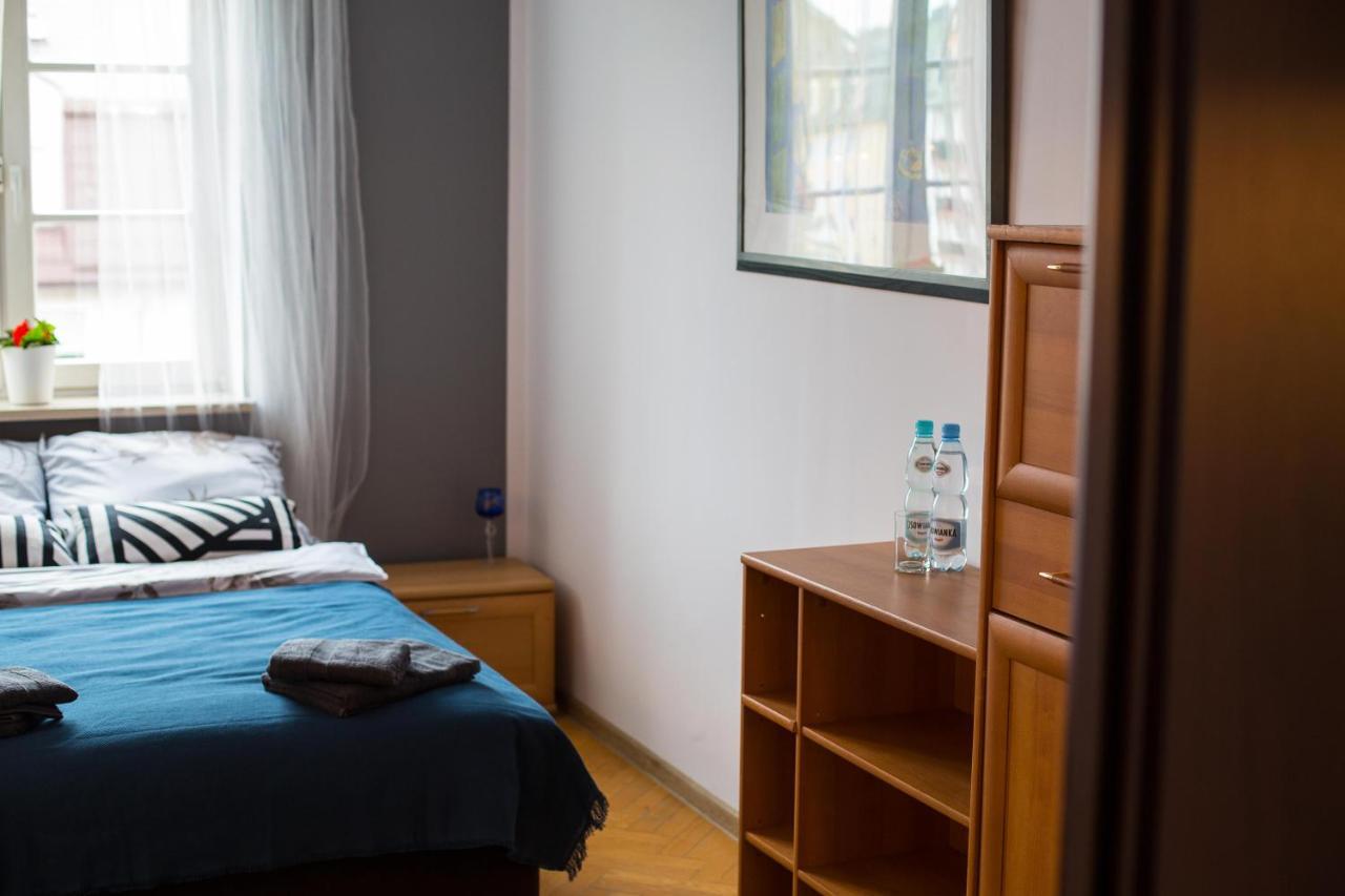 V Hostel Warsaw Luaran gambar