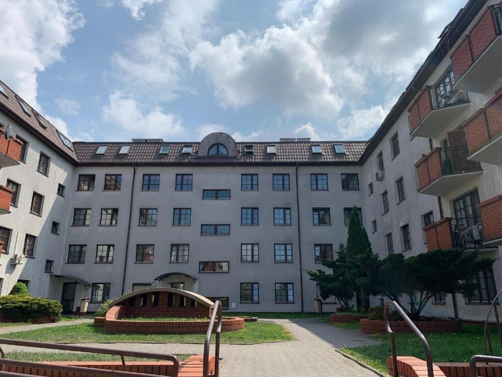 V Hostel Warsaw Luaran gambar