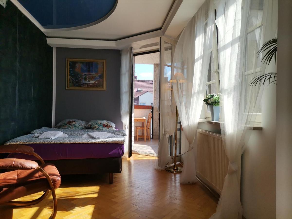 V Hostel Warsaw Luaran gambar