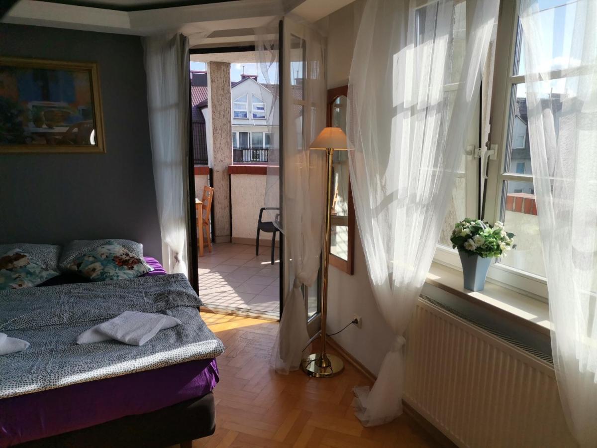 V Hostel Warsaw Luaran gambar